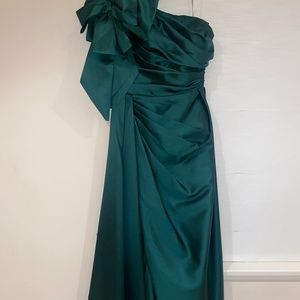 Beautiful emerald green gown